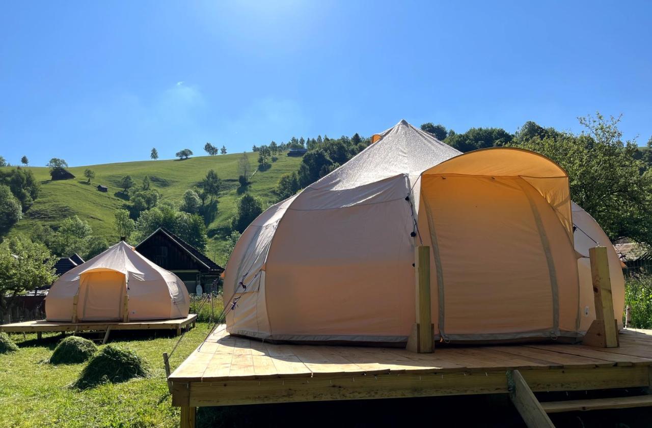 Flore'S Garden Glamping Бран Екстер'єр фото