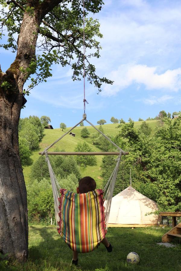 Flore'S Garden Glamping Бран Екстер'єр фото