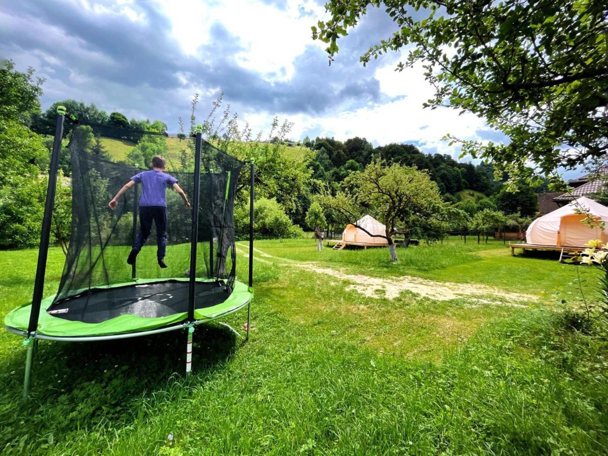Flore'S Garden Glamping Бран Екстер'єр фото